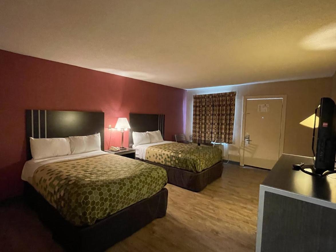 איסט הרטפורד Economy Inn מראה חיצוני תמונה